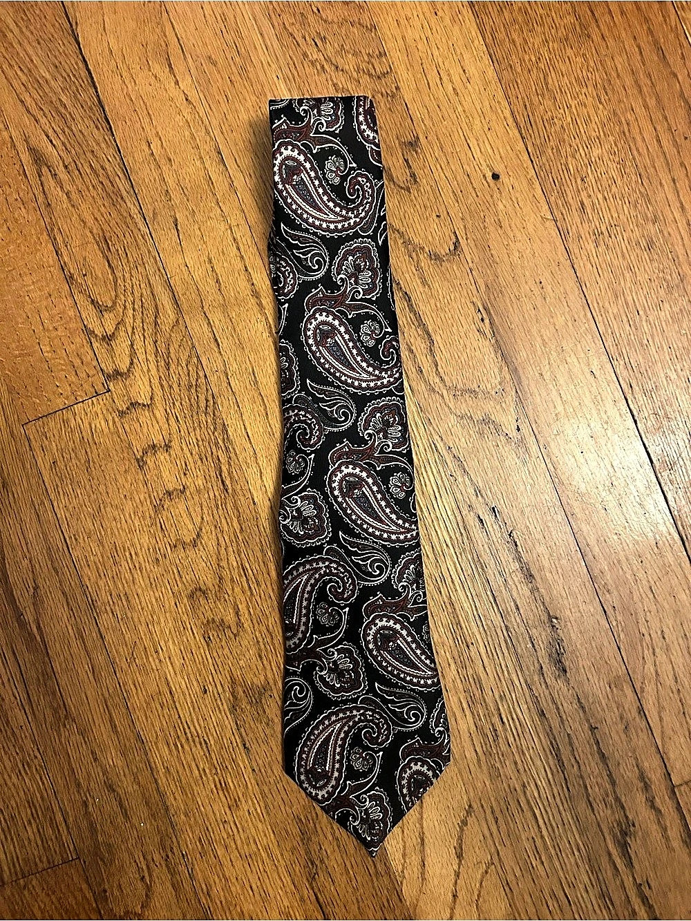 Oscar de la Renta Couture Paisley Silk Tie in Black & Red Like New